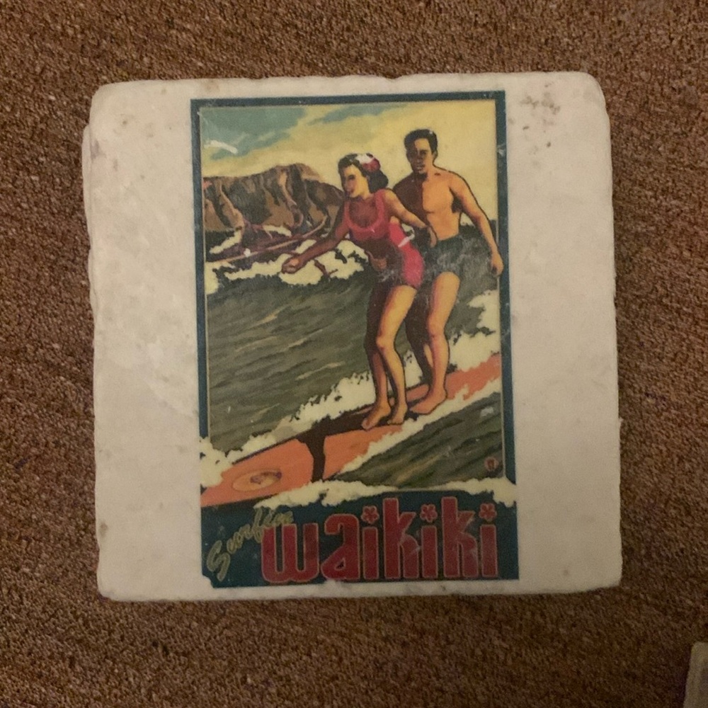 Vintage look tiki coaster!
WAIKIKI Surfing Couple